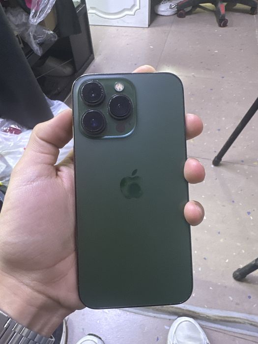 Айфон 13 про отличном состоение