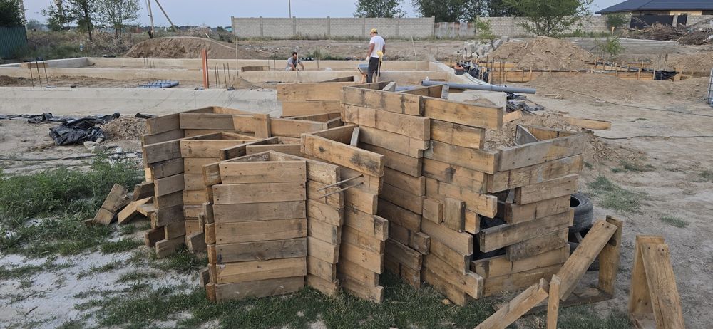 Продаются Уголки под опалубку