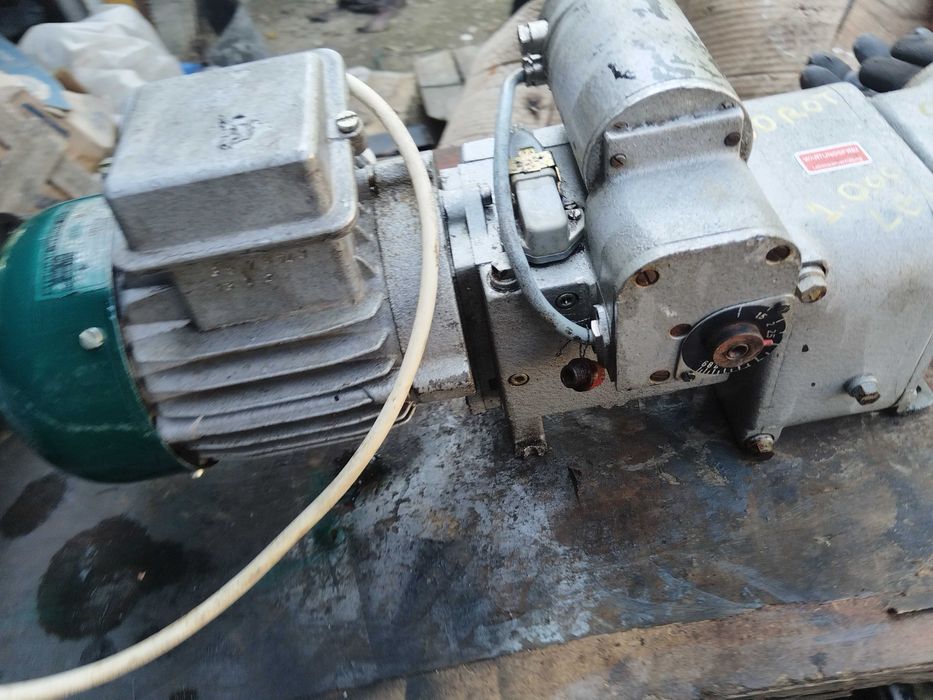 Reductor cu motor 30 rpm povarna rotisor