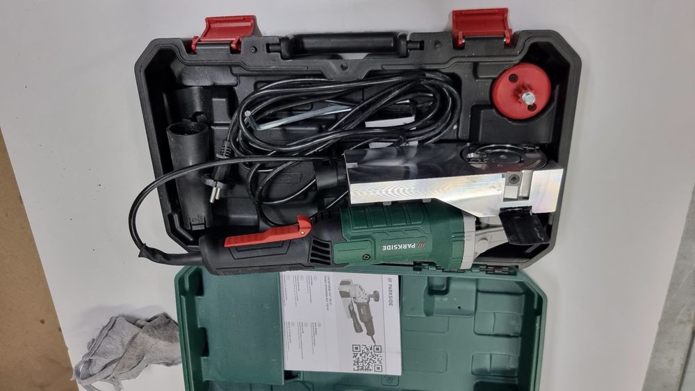 Masina slefuit, rindea indepartat vopsea