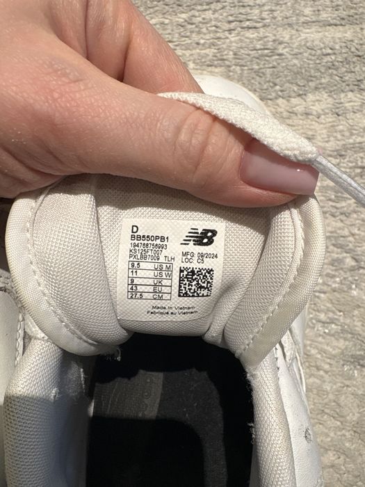 Продам кроссовки NB 550