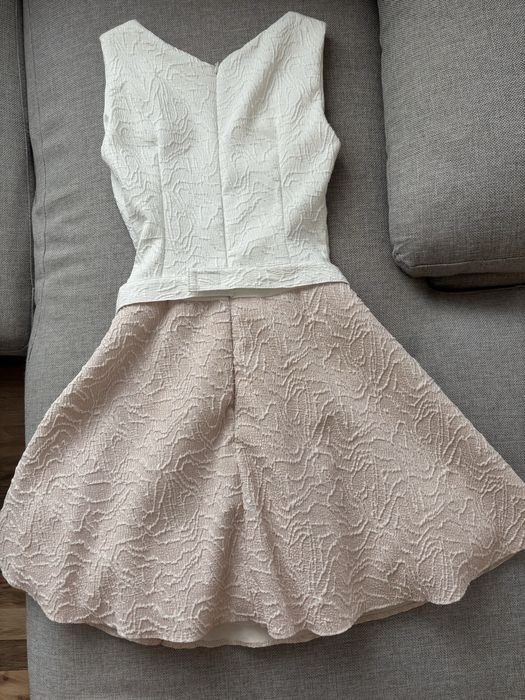 Официална рокля