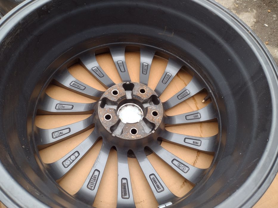 Оригинални 18-5х110 ЕТ41 7.5j Alfa Romeo Giulietta