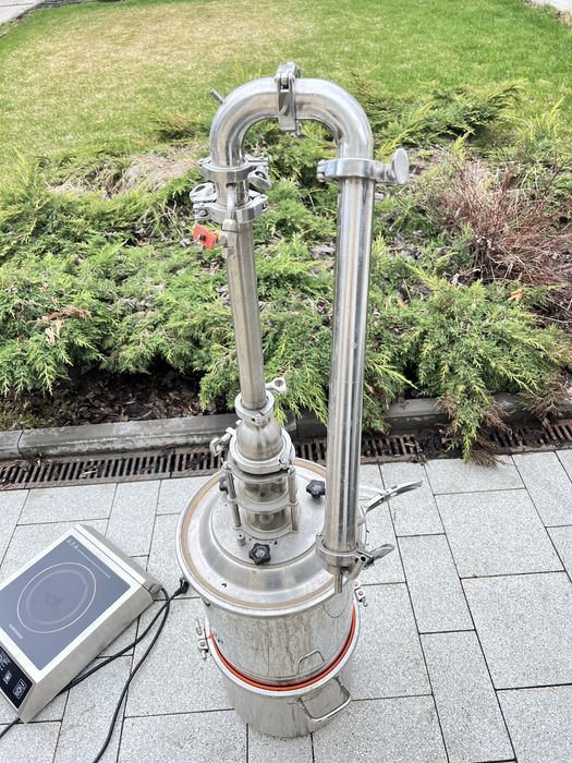 Дистилятор и бак на 45 литров