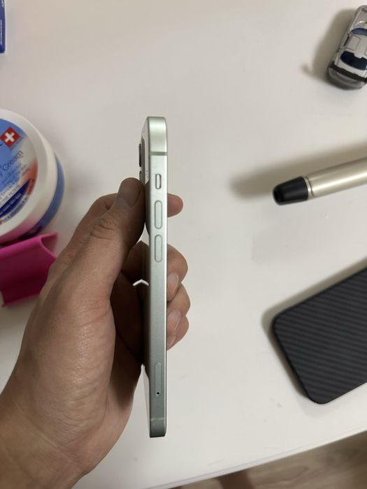 Продам айфон 12