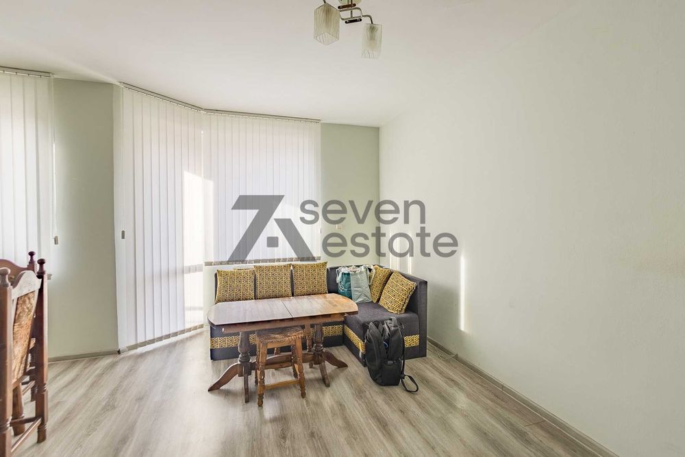 Дава се под наем Двустаен апартамент в София, Витоша - 54 кв.м за 612 € - Снимка #1