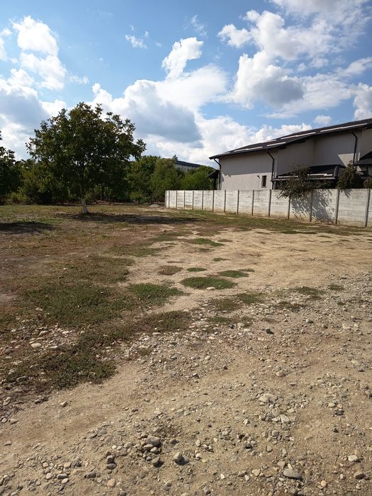 Vând teren intravilan Drăgășani Vâlcea