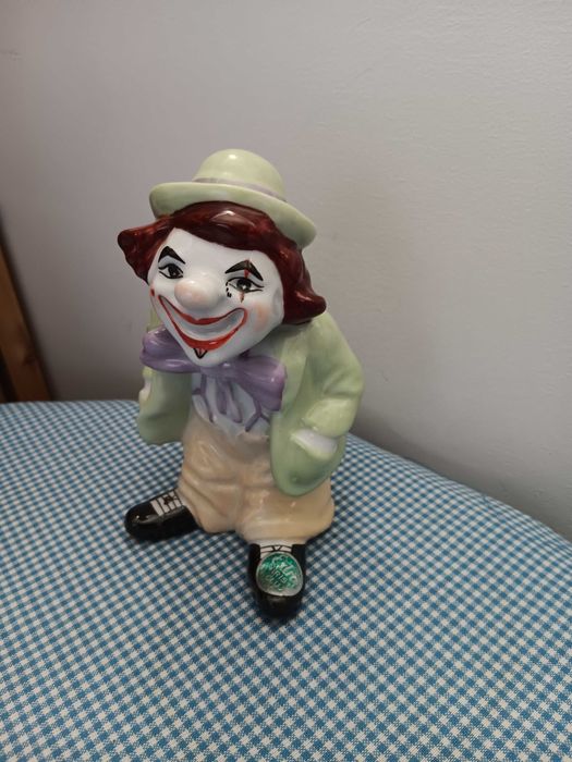 Bibelou din portelan Clovn, Romanesc, Fabricat in comunism la Cluj