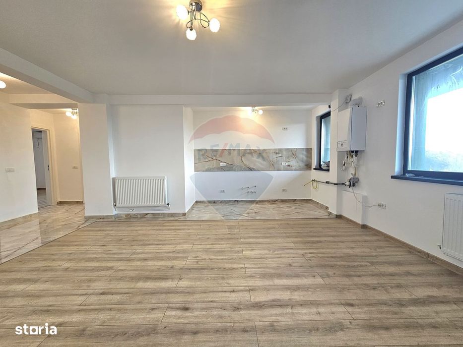 Apartament cu 3 camere de vanzare Ovidiu Constanta parcare inclusa — fotografia 1