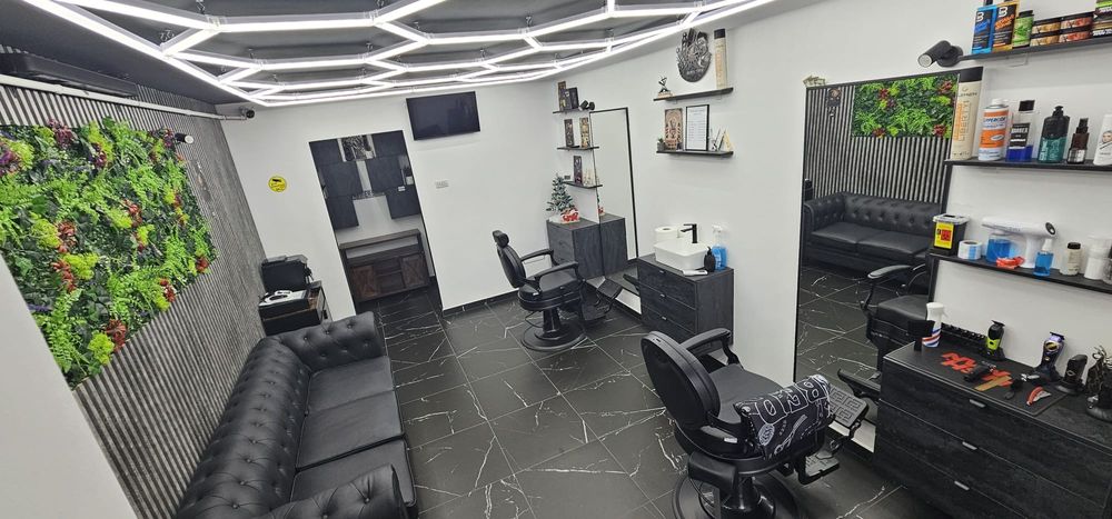 Închiriez post de frizerie-Colaborare frizer-salon premium