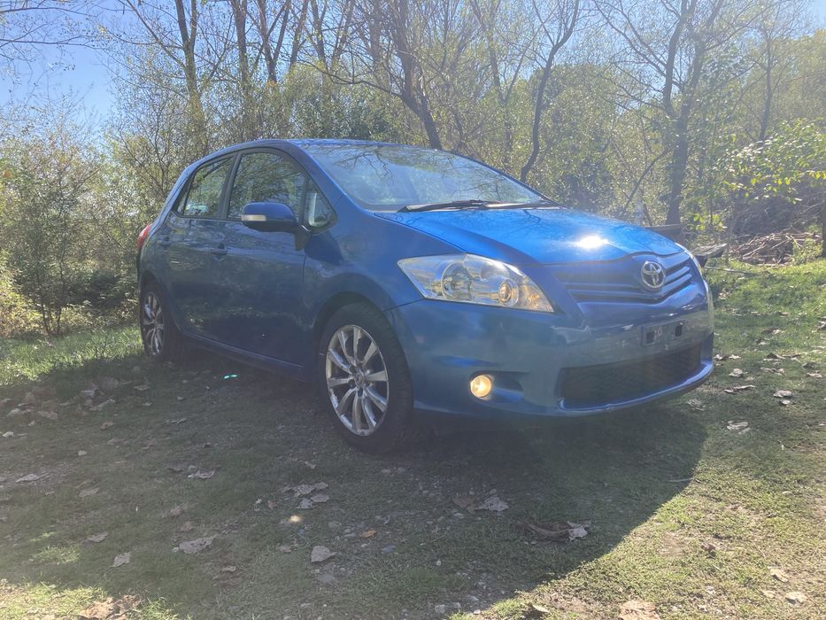 Тойота аурис/toyota auris 1.4D4D 90кс 09-12г