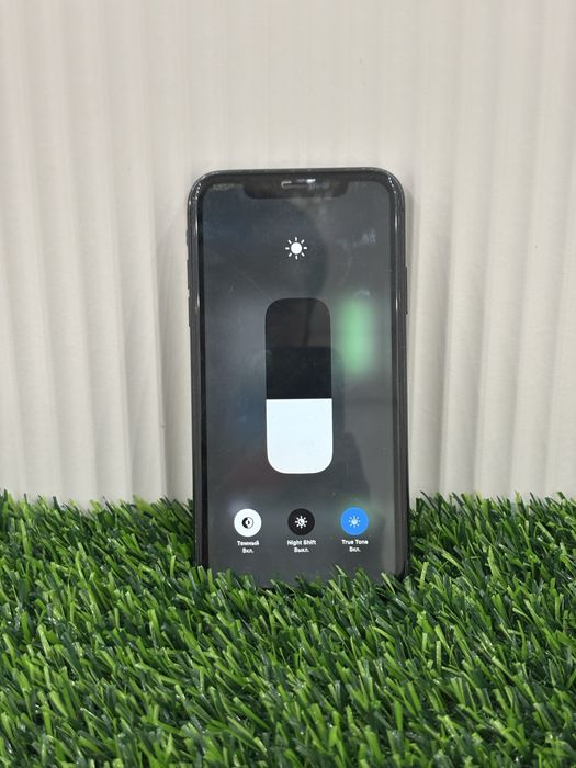 Продам iPhone Хr без ремонта!Фейс все работает.