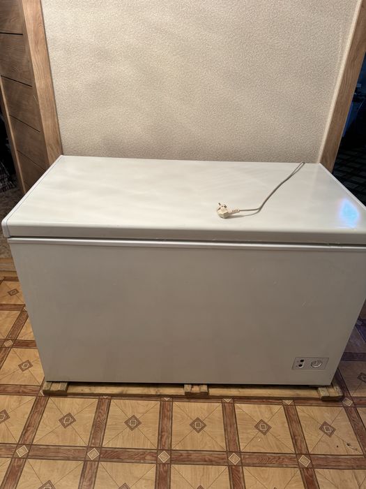 Морозильная камера Бирюса 330 л.