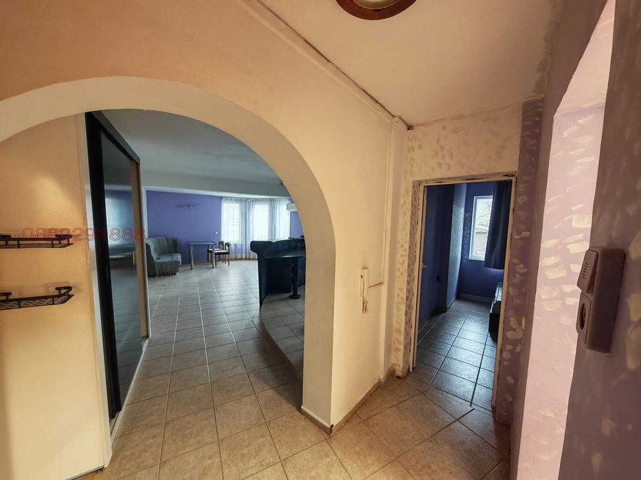 Давам под наем 2-стаен апартамент