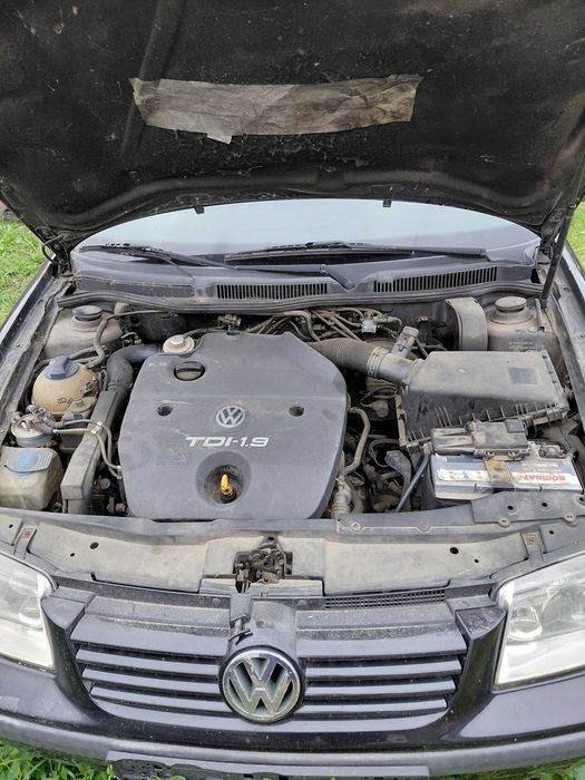 Vînd  vw Bora, 1,9 tdi, radiată,  sau piese