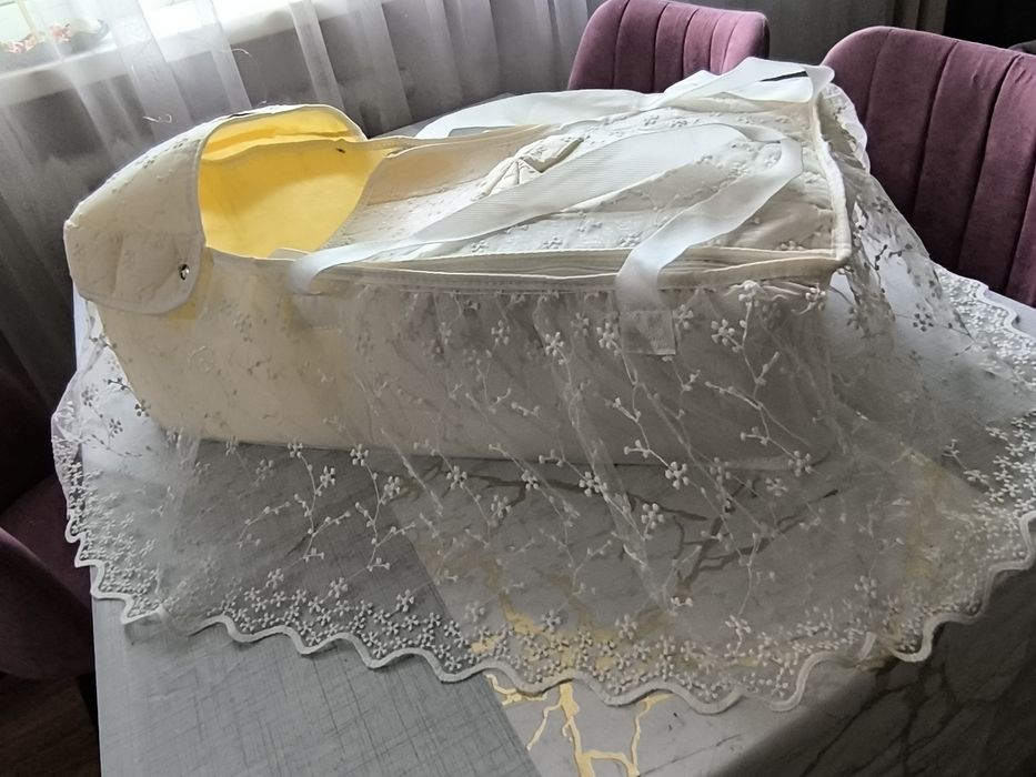 Продам люльку переноску, нарядная