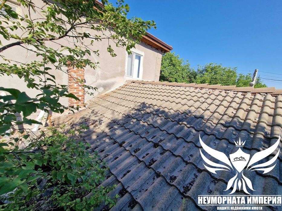 Продавам помещение/магазин/склад 30кв. и земя 50кв. в Асеновград