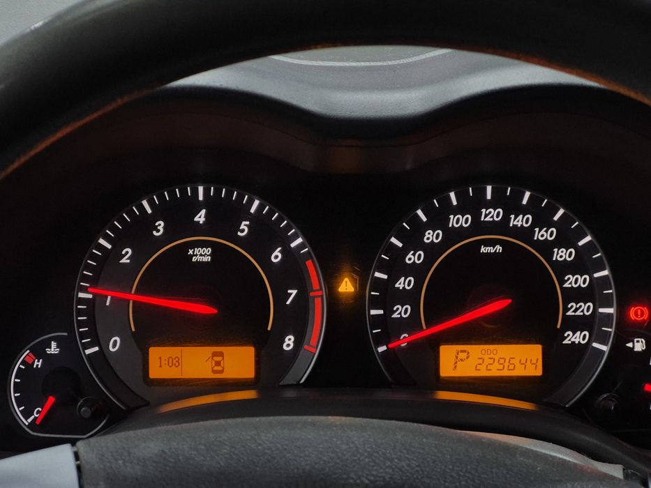 Toyota corolla 1.8 avtomat