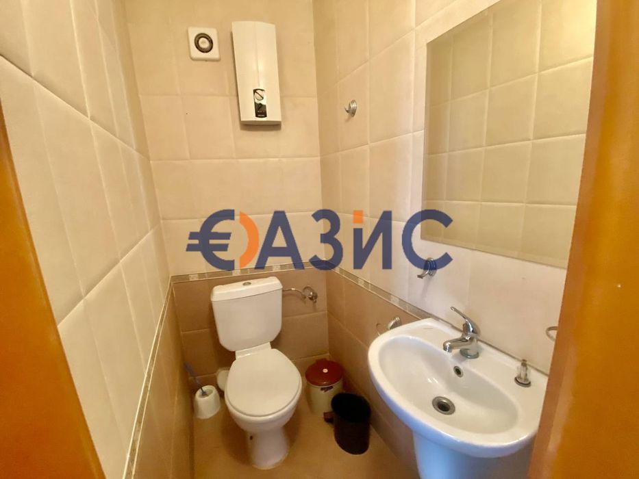 Продава се Двустаен апартамент в к.к. Слънчев бряг - 70 кв.м за 1286 €/кв.м - Снимка #3