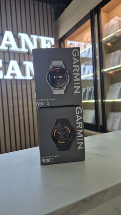 Garmin Venu 3,GPS Smartwatch  Sigilate disponibil doar pe white