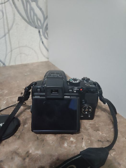 nicon coolpix p500