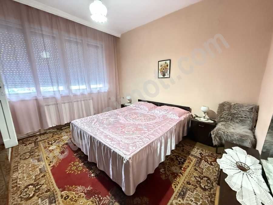 Продава се Тристаен апартамент в Велико Търново, Акация - 119 кв.м за 1059 €/кв.м - Снимка #1