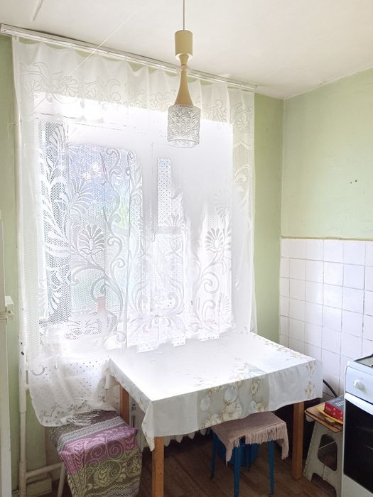 Продам 2 х комн квар . 3-22-1 этаж