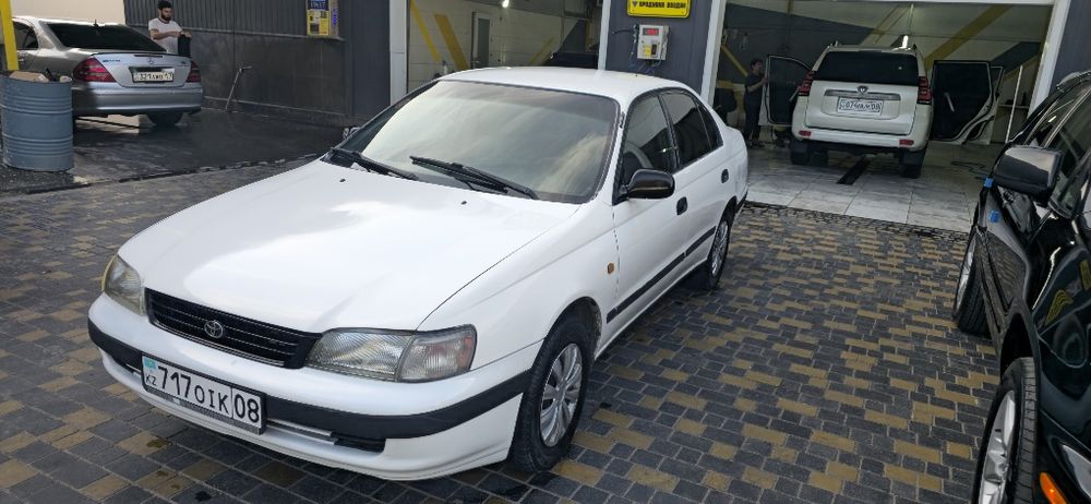 Toyota carina 1993