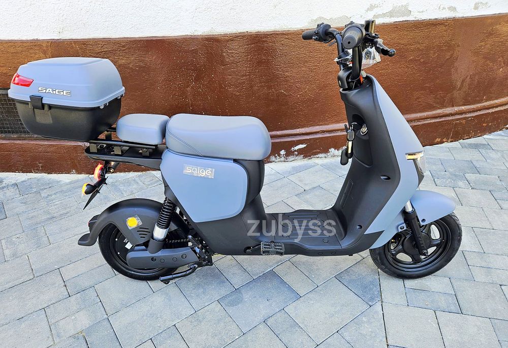 Scuter Electric Moped 800W 20Ah Fara Înmatriculare
