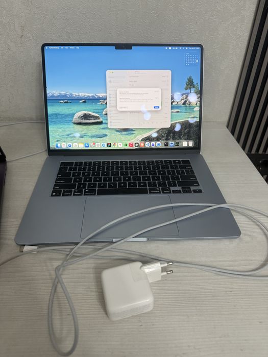 Macbook Air 15,3 M4 16/256