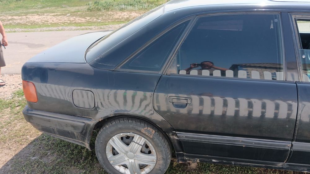 Продам ауди 100с4
