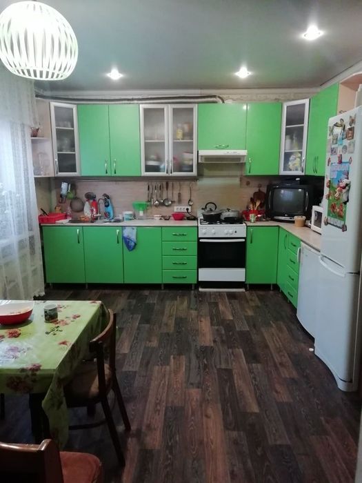 Продам или обменяю на квартиру в городе  Павлодаре  4-х комнатный дом
