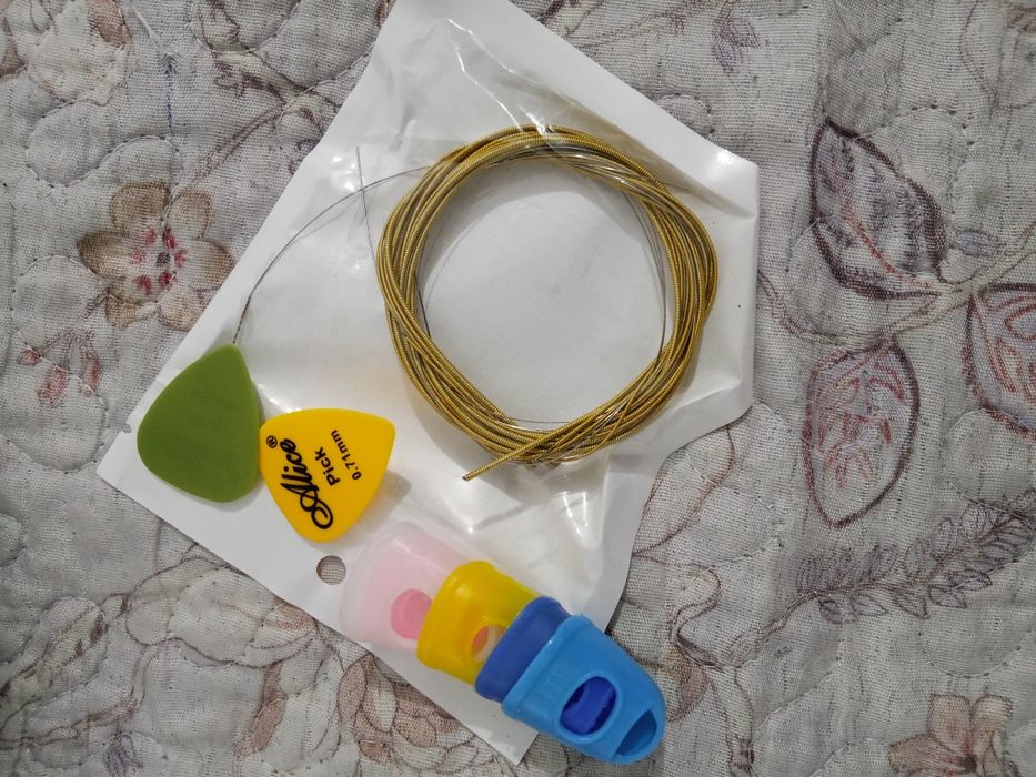 Гитара нови срочно