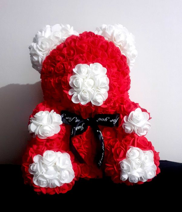 Мече от вечни розички