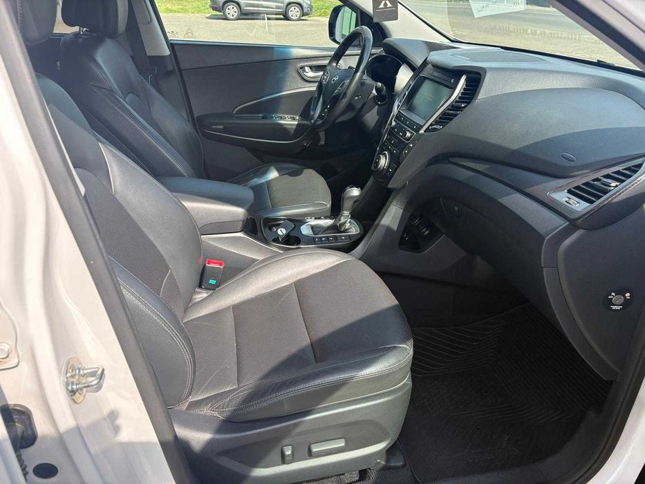 HYUNDAI SANTA FE / 2016 / 4X4 / 2.2 CRDI 200 CP / AUTOMAT / 158.000 km