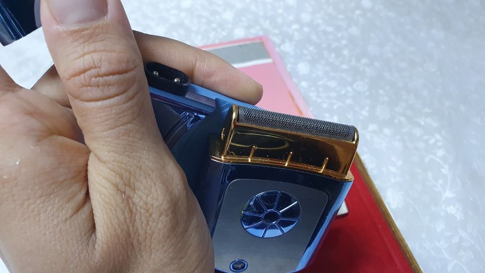 Бритва электрическая карманная