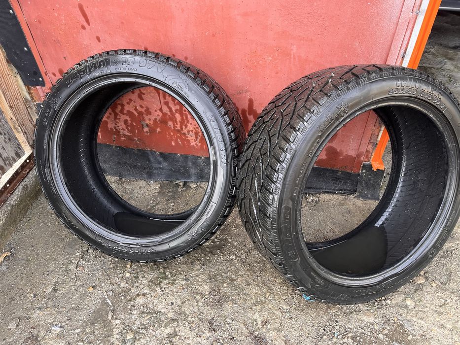 Зимни гуми на един сезон почти нови