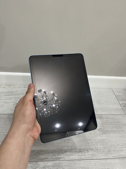 Продам свой IPad Air 5 10.9