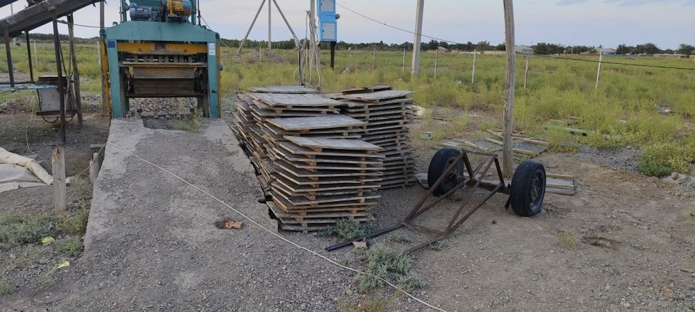 Пекаблочный станок, шлакоблочный станок,сплитерный станок,