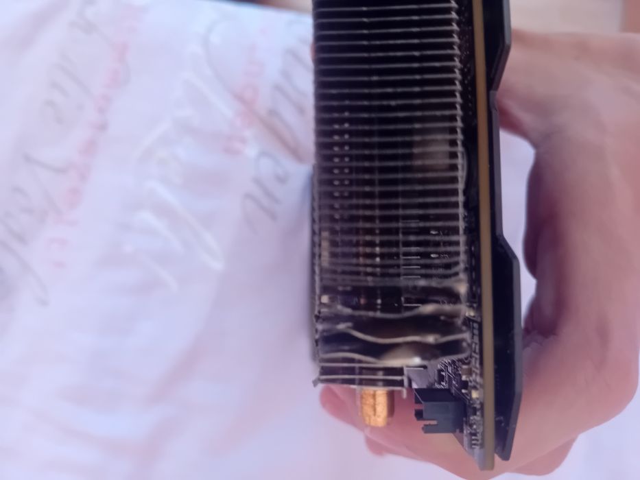 Rx 570 4GB за ремонт или за части
