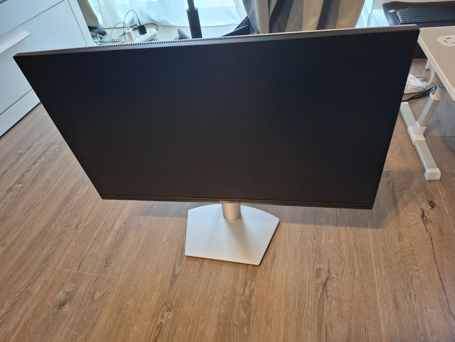 Monitor LED IPS Dell S2722DC 27", QHD (2560x1440), 75Hz, 4ms, AMD FreeSync"" Boxe 3W, USB Type-C, Hub USB, 2x HDMI, Jack, Pivot, VESA, silver