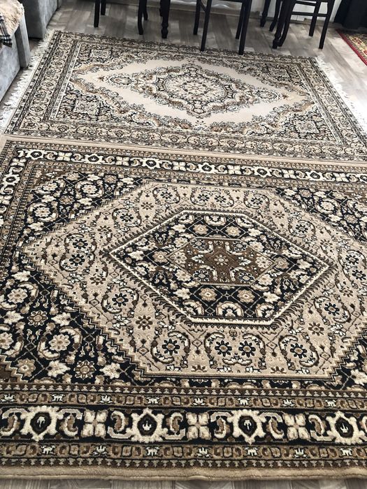 Продам ковры в хорошем состоянии