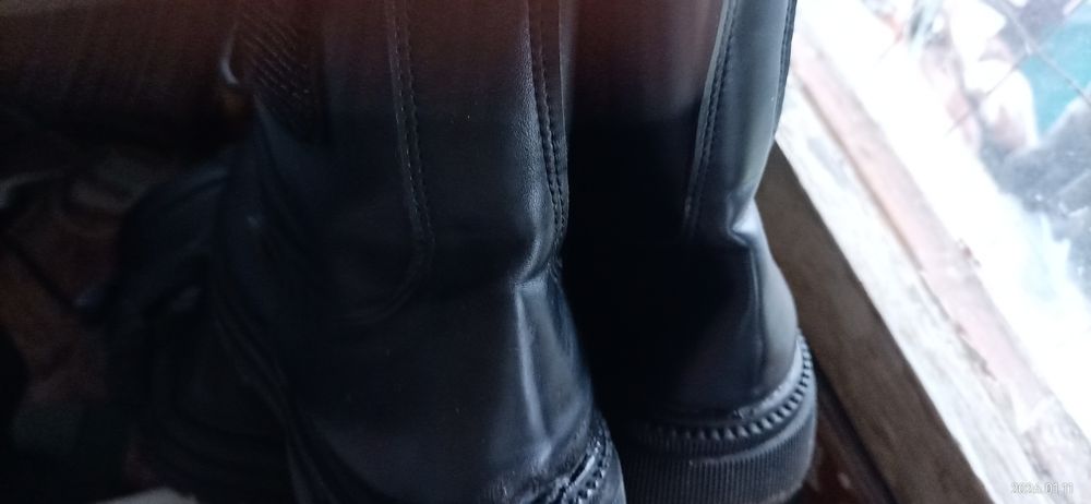 Дамски ботуши и боти много запазени