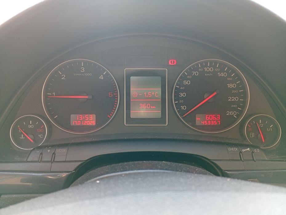 Vând Audi A4 B6 an 2003 perfectă stare de funcționare .
