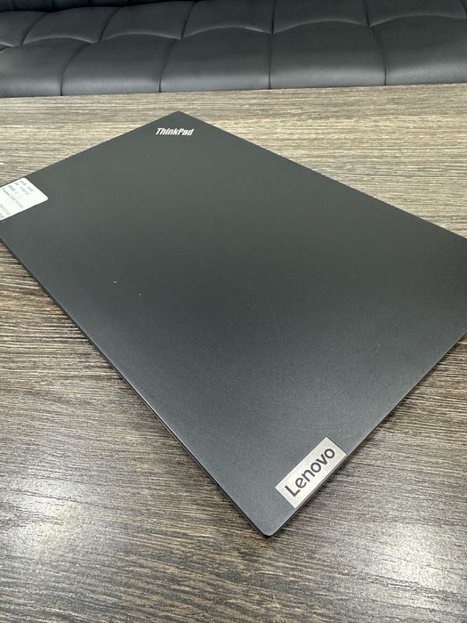 мощный 8-ядерный i5 ноутбук Lenovo ThinkPad E15, для графики и iTa