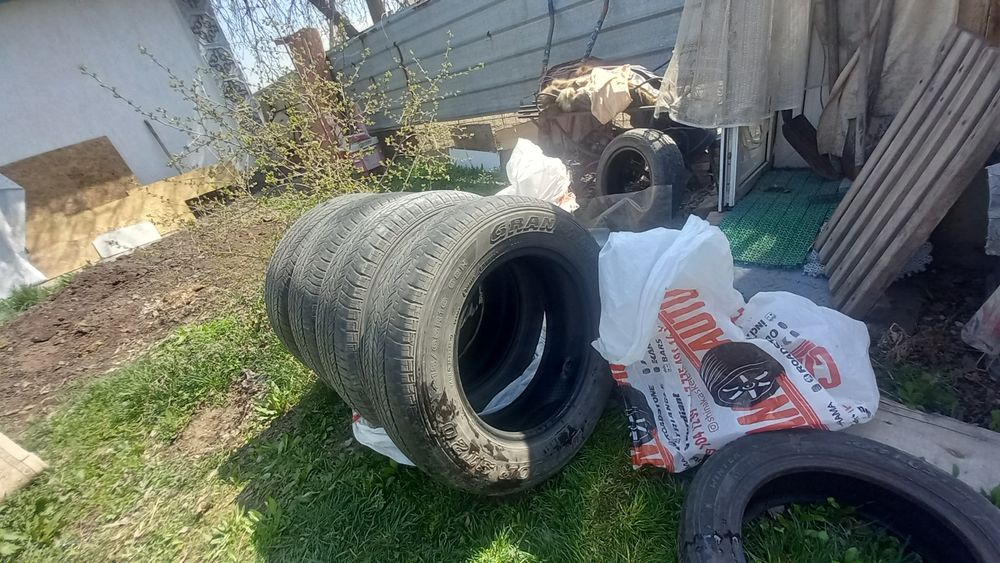 Летние шины 215/65/R16