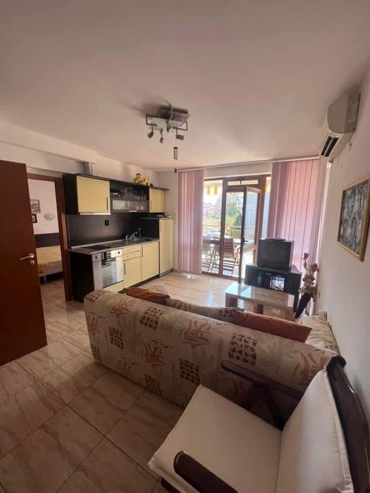 Продава се Двустаен апартамент в Свети Влас - 52 кв.м за 1337 €/кв.м - Снимка #2