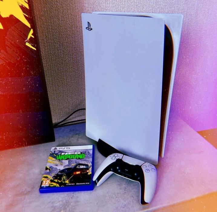 PlayStation 5 Slim 825