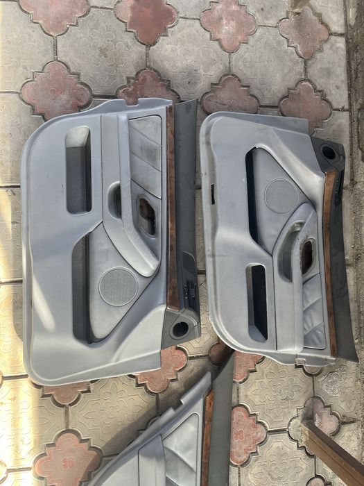 Комплект дверных карт на бмв е39