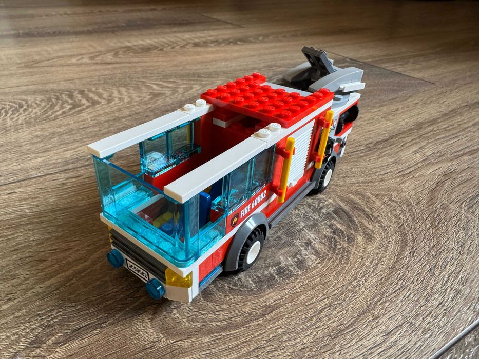 LEGO City 60002 Masina Pompieri - Incomplet